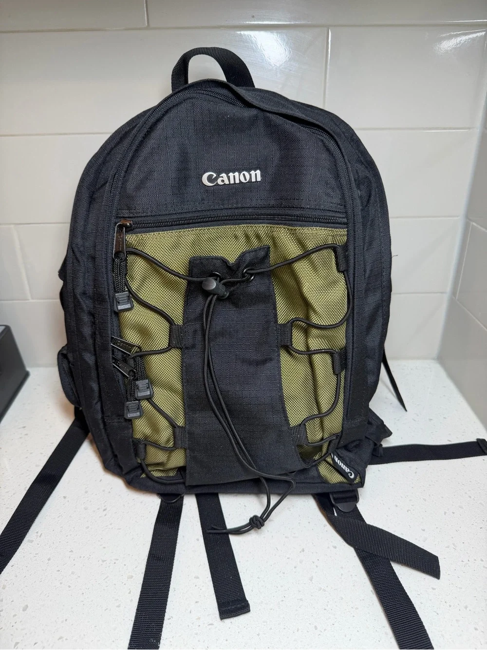 Canon Deluxe Backpack 200EG Rugged Camera Lens Bag black olive green